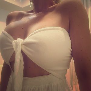 🆕 Listing. Perf beach dress! Linen, fun & cute